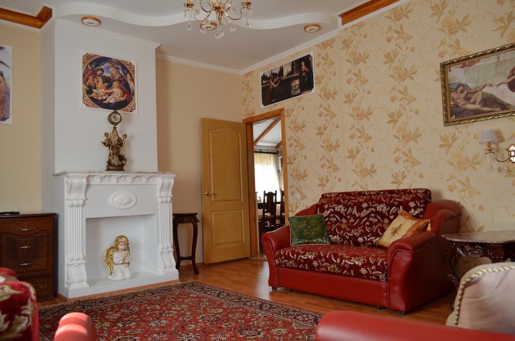 Cottages On Gdantsevskaya Street Kryvyi Rih Room photo